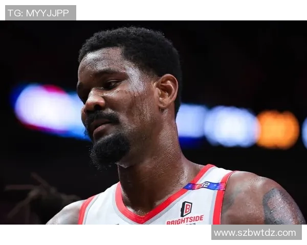 湖人幸而艾顿现在是用800万年薪来的,很多人都没看出艾顿的效果 湖人幸而艾顿现在是用800万年薪来的,很多人都没看出艾顿的效果